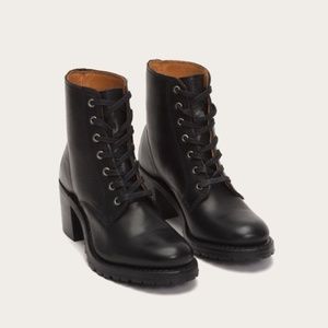 FRYE Sabrina Lace up 6G